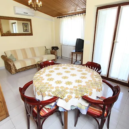 Apartments Antonija *