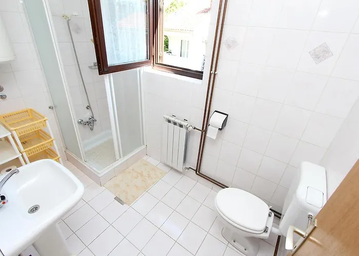 Antonija 아파트 로비니