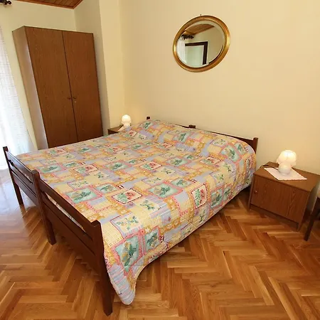 Apartments Antonija *